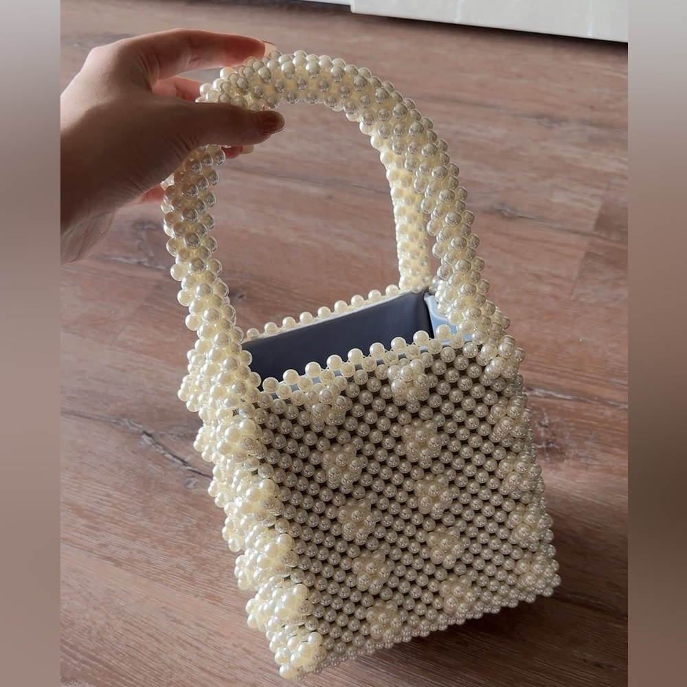 Elegant Pearl Beaded Handbag